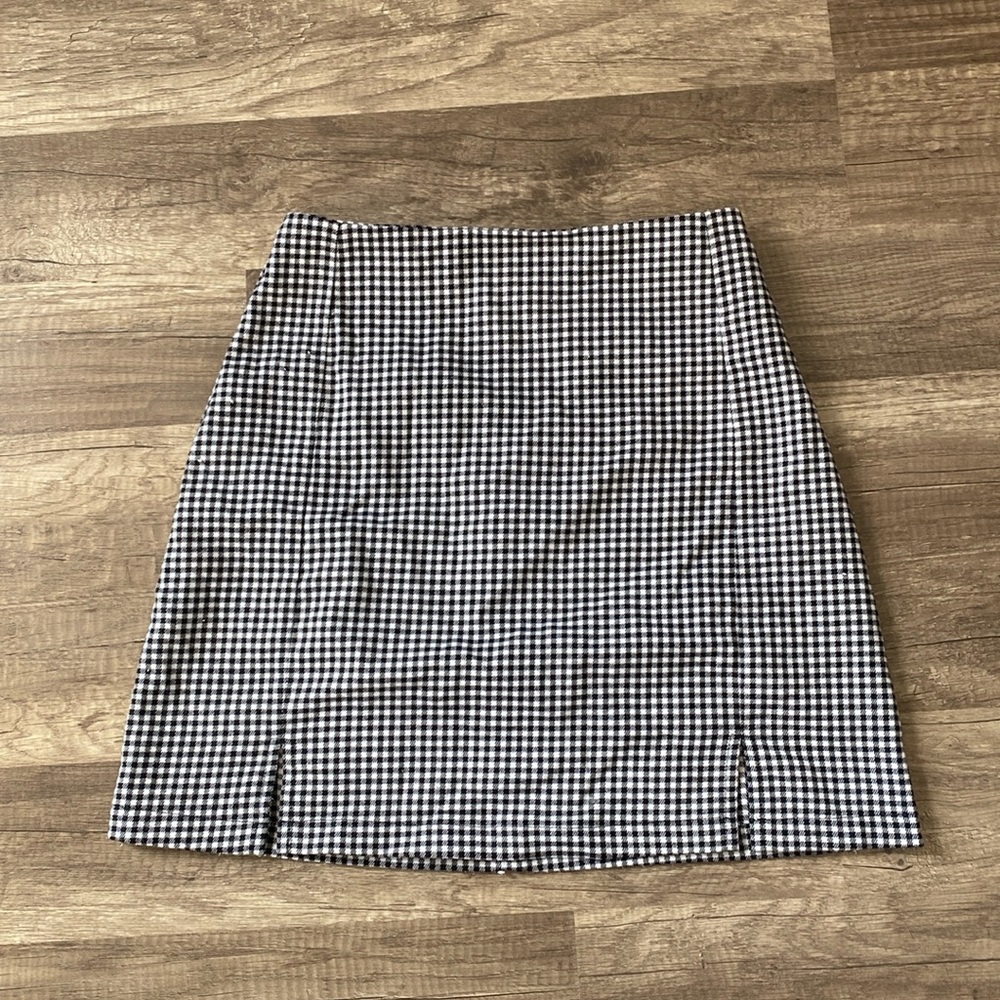 Brandy Melville Checkered Cara Skirt